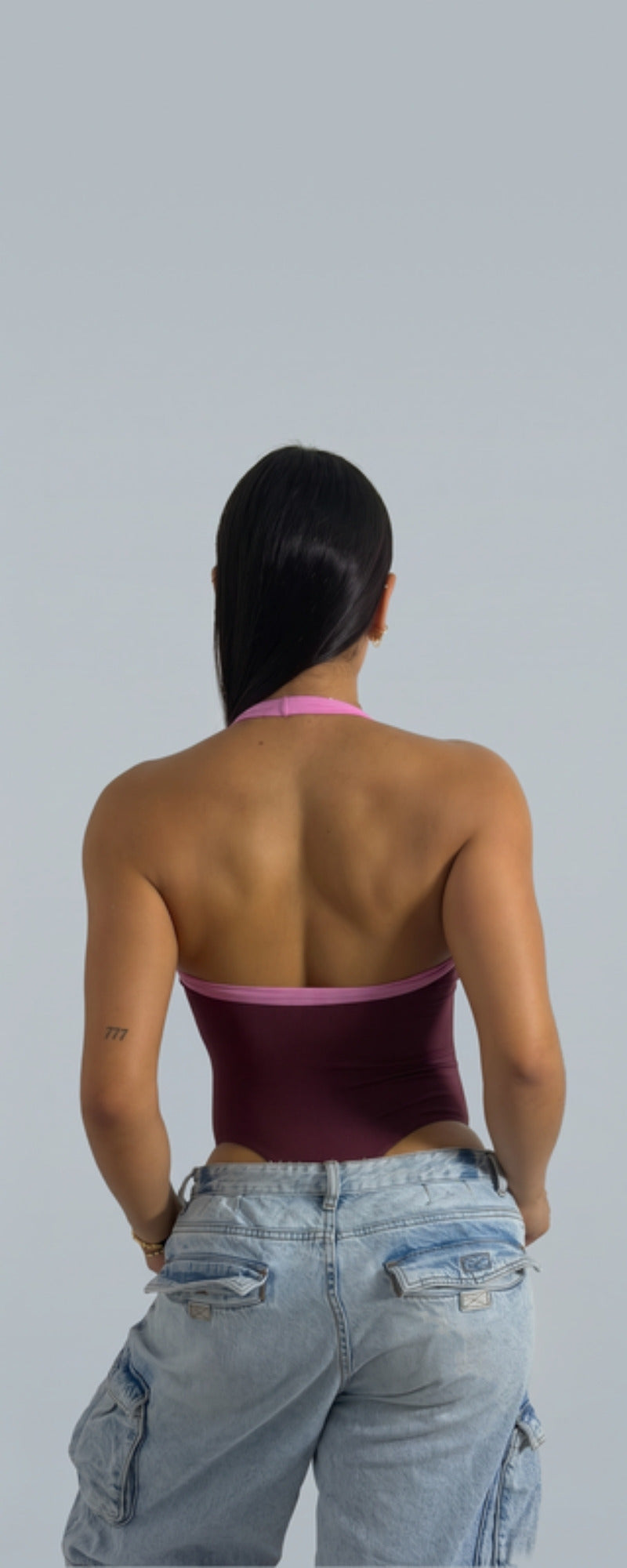 Body 06001 | Vinotinto / Sesgo Rosado | espalda